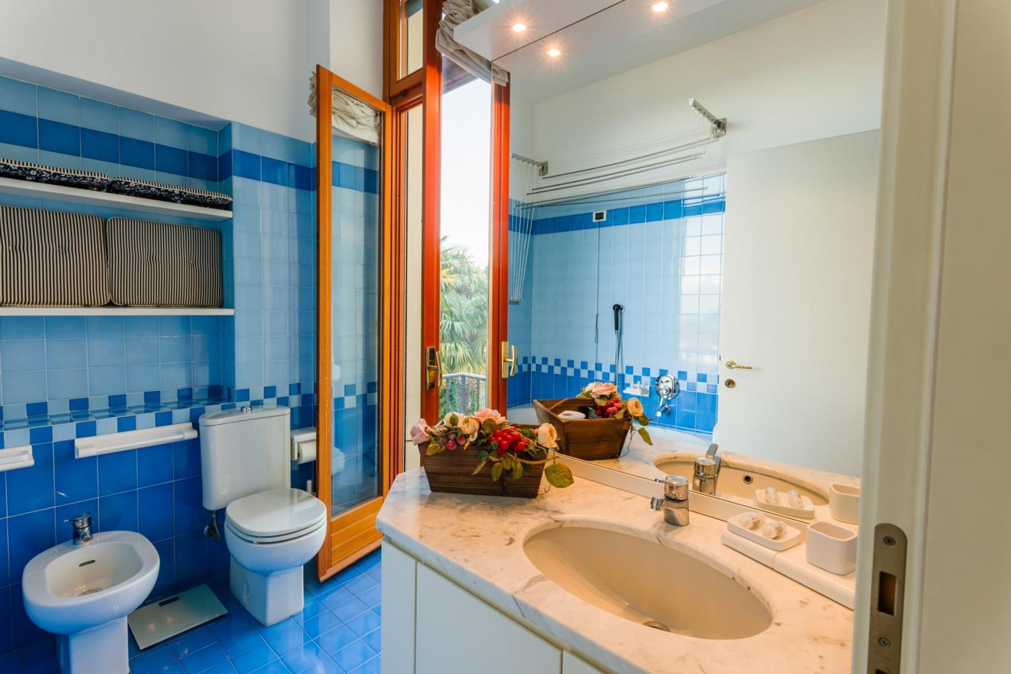 Regal Villa With Como Lake View And Free Parking Bellagio Exteriör bild
