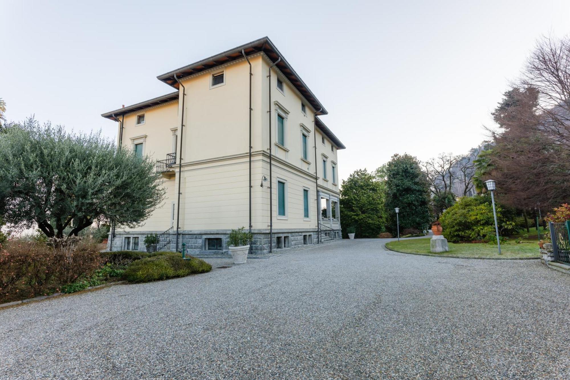 Regal Villa With Como Lake View And Free Parking Bellagio Exteriör bild