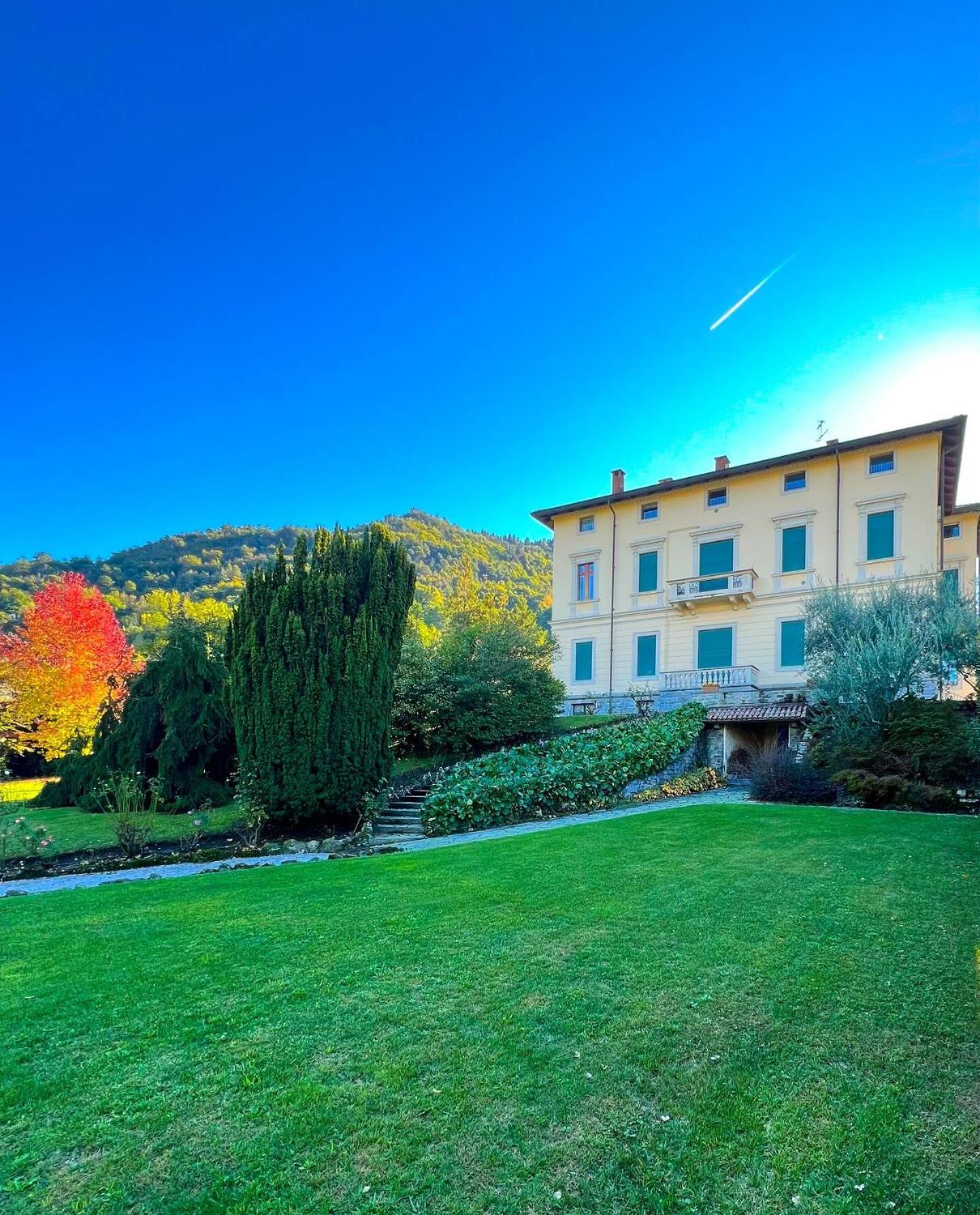 Regal Villa With Como Lake View And Free Parking Bellagio Exteriör bild